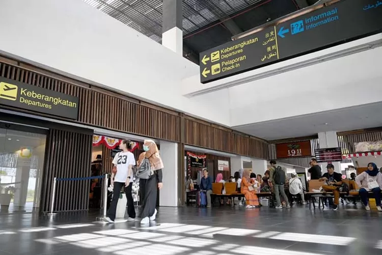 Area keberangkatan bandara